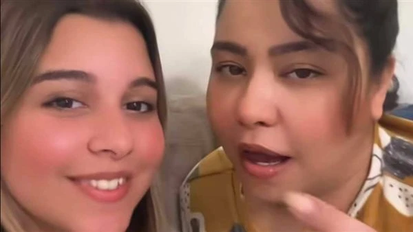 بالبيجامة. أحدث ظهور لـ شيرين عبد الوهاب مع ابنتها في أول أيام العيد| صور