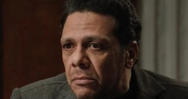 صدمة عونى بعد اكتشاف عدم قدرة نرجس على الإنجاب فى مسلسل حكاية نرجس