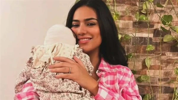 مشاعر دافئة ودقة قديمة. نجوم الفن يحتفلون بـ عيد الأم على طريقتهم الخاصة