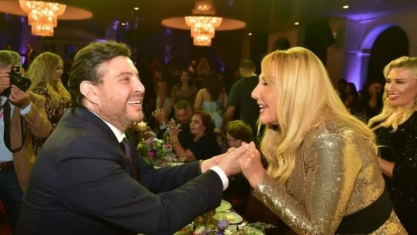 صديقى نادية الجندي تطلب من جمهورها الدعاء هاني شاكر