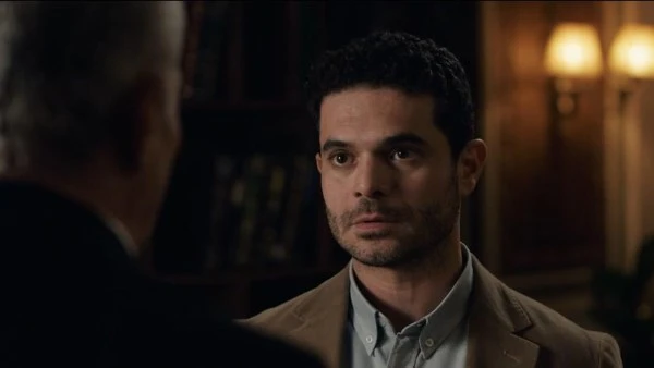 مسلسل عمرو صالح يختار طريقا صدامياً ويعقد صفقة مع أعداء والده