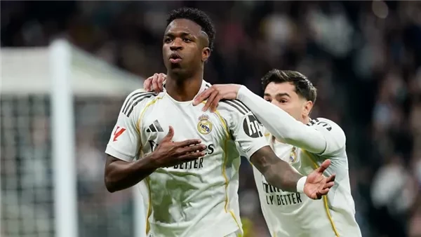 فينيسيوس جونيور يسطع في ديربي مدريد.. بين الأهداف والحكمة النفسية