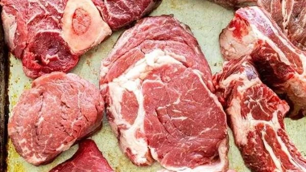 أسعار اللحوم البلدية والمستوردة صباح اليوم الأحد 8 مارس 2026