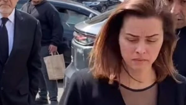 وصول الفنانة نور اللبنانية لكنيسة القديس كيرلس لتشييع جثمان زوجها