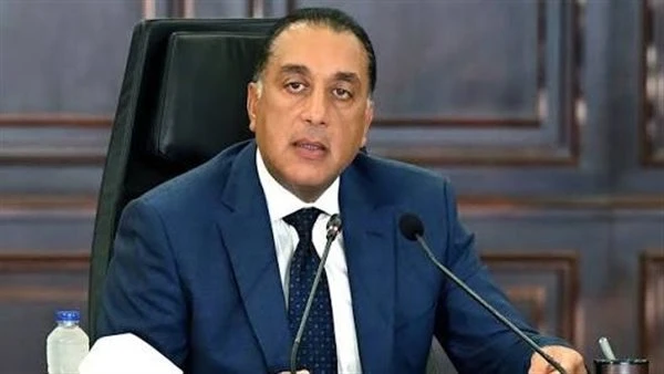 التوصية بتعليق قرارات إغلاق المحال والمطاعم خلال أسبوع احتفالات أعياد الأقباط