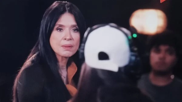 اللي يقربلي هديله بالقفا. دينا ضحية الكاميرا الخفية مع تميم يونس