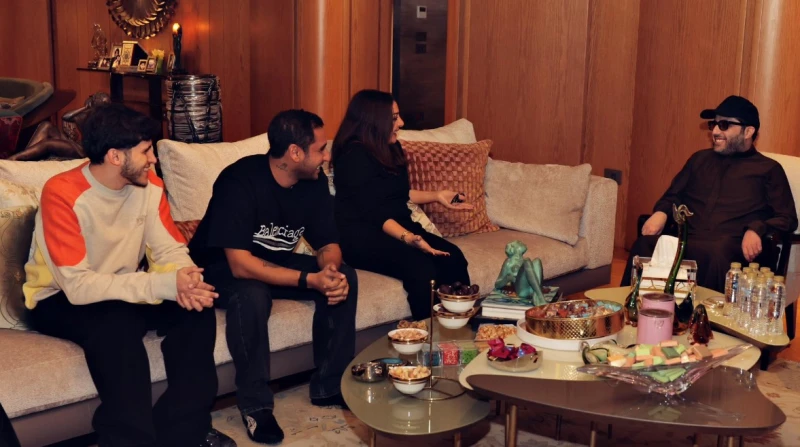 "نورت بيتنا". أنغام تستضيف تركي آل الشيخ في منزلها على السحور