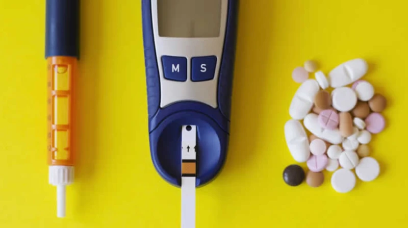 وداعاً للوخز اليومي. ابتكار ياباني ينجح في تحويل الإنسولين إلى "أقراص" فموية