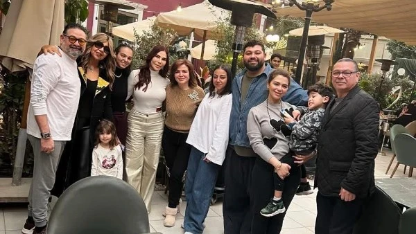 فرحة إلهام شاهين تشارك جمهورها صورا من أجواء عائلية
