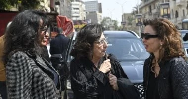 ماريان خورى وساندرا نشأت فى جنازة يوسف أنطاكى زوج نور اللبنانية