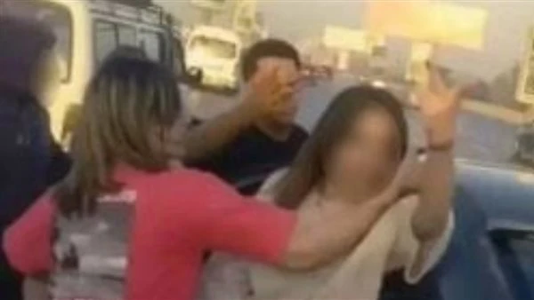 نظر معارضة المتهمين في قضية الفعل الفاضح على طريق المحور.. اليوم