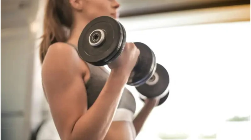 هل تتحكم بكتيريا الأمعاء في قوة عضلاتنا؟ دراسة تكشف علاقة غير متوقعه