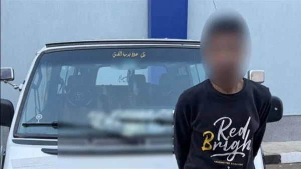 سائق ميكروباص يعتدي على راكب ويُجبره على النزول..والداخلية تكشف الحقيقة وتضبط المتهم