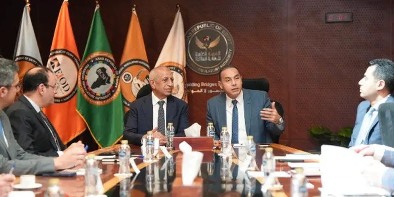 الرقابة المالية تعزز التعاون مع الأكاديمية العربية لتطوير مهارات القطاع غير المصرفي