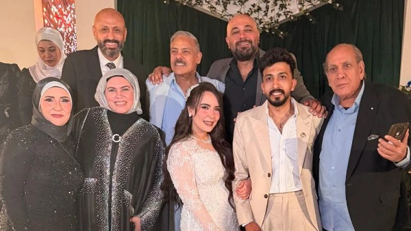 محمد رضوان يحتفل بخطوبة ابنته شاهد