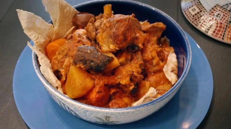 الثريد طبق نبوي يعود إلى موائد رمضان 2026. مكوناته وطريقة تحضيره