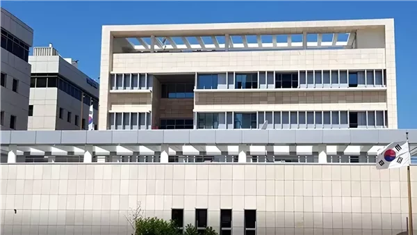 كوريا الجنوبية تُحبط محاولة تسلل إلى سفارة إسرائيل في سيئول دون تهديد أمني