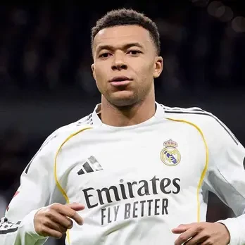 مبابي: "ركبتي بخير.. تعافيت بنسبة 100% بعد العثور على التشخيص الصحيح في باريس"