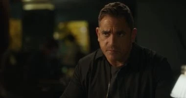 رأس الأفعى الحلقة 15.. نينا مغربى تطلب من أمير كراره تأجيل الفرح