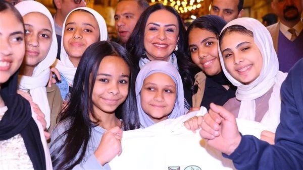 وزيرة التضامن تتفقد استعدادات إفطار المطرية وتعلن تدشين مؤسسة شباب 15 رمضان