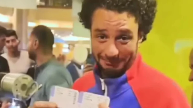 أحمد الفيشاوي يحتفل بعودة عرض "سفاح التجمع" وسط الجمهور