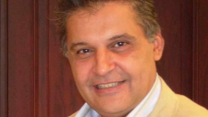 محسن جابر لصدي البلد: خبر وفاة هاني شاكر غير صحيح