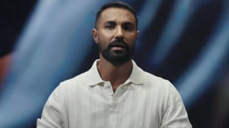 كريم فهمي: أتابع مع طبيب نفسي. كلنا عندنا مشاكل نفسية "مش عيب"