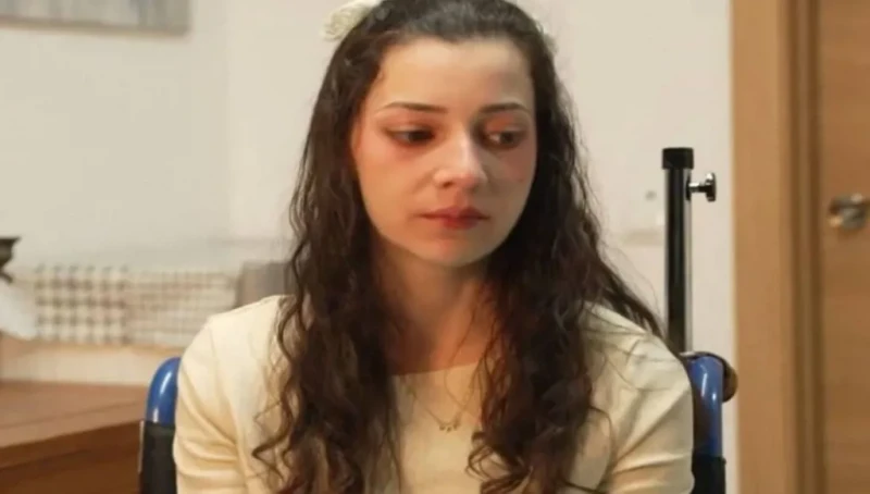 ضحية اغتصاب جماعي توجه رسالة مؤثرة لأسرتها قبل وفاتها بـ"القتل الرحيم"