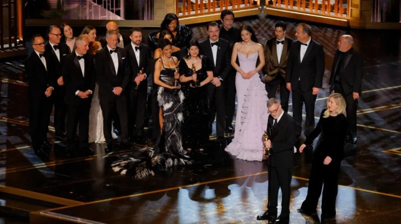 تتويج “One Battle After Another” بأفضل فيلم في حفل الأوسكار 2026