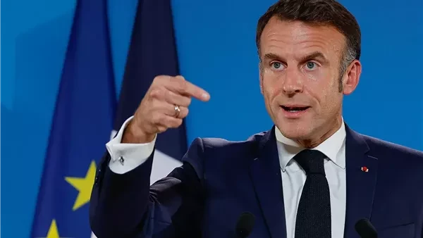 ماكرون يؤكد دعم فرنسا الكامل لدولة الإمارات في ظل التوترات الأمنية