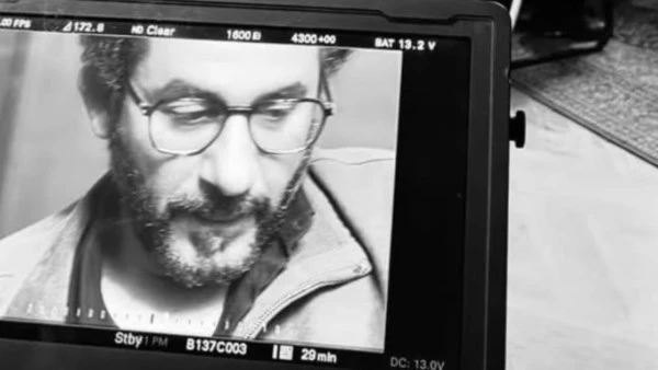 من أحمد حلمي يشارك صورة له