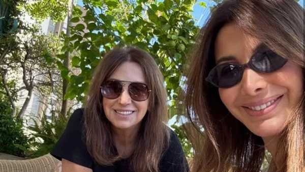 نانسي عجرم توجه رسالة مؤثرة في عيد الأم: مشاعر بين الحب والحزن