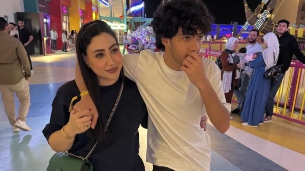 كل بوسي تحتفل بعيد ميلاد نجلها