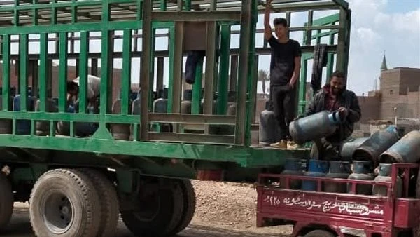 تكثيف الحملات التموينية لضبط الأسواق والمخابز وتحرير 211 محضرا بأسيوط