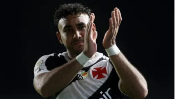 اعتزال ديميتري باييت.. نهاية مسيرة “الصواريخ” وبداية فصل جديد