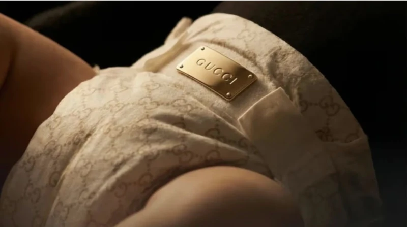 حفاضات أطفال بـ490 دولارًا. ما حقيقة منتج جوتشي المثير للجدل