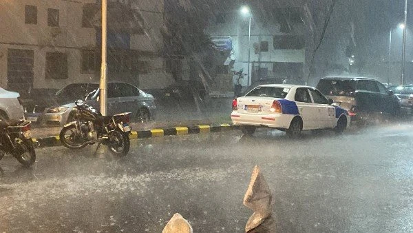 السحب تتكاثر والرياح تثير الأتربة.. تحذير من أمطار وتدهور الرؤية اليوم الجمعة