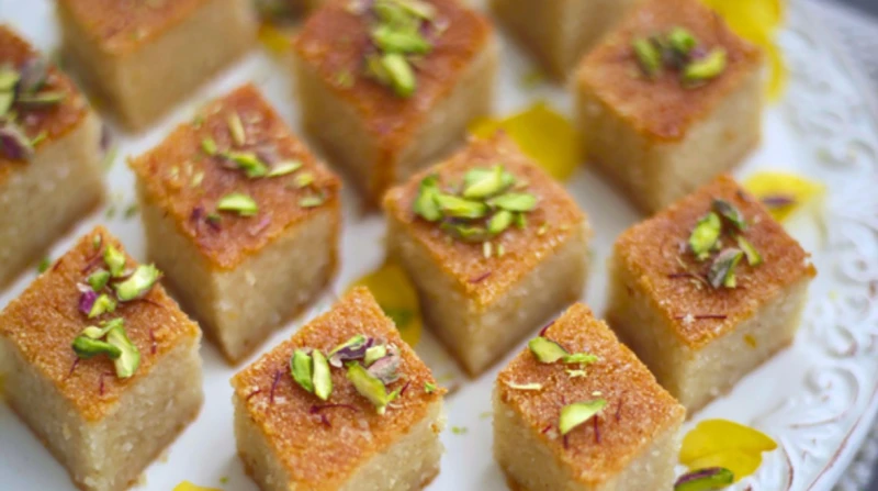 البسبوسة الشامية في رمضان، مذاق ذهبي يذوب في الفم ويزين موائد الإفطار