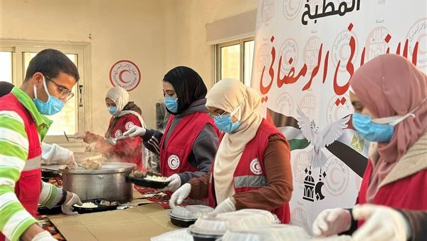 «هلال الخير» يواصل دعم الصائمين بالإفطار والسحور ويعزز مساندة الأسر الأولى بالرعاية