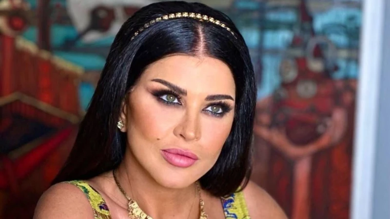 اللون تمهيد شيق لحكاية قوية