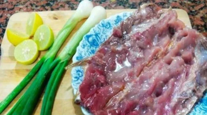 قبل شم النسيم. أسرع طريقة لتخليل الفسيخ في المنزل