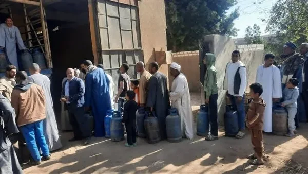 حملات مكثفة على مواقف السيارات ومحطات الوقود ومستودعات البوتاجاز بأسيوط