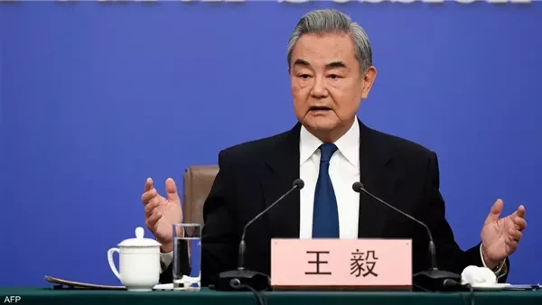 بكين تدعو إلى وقف فوري للعمليات العسكرية في إيران