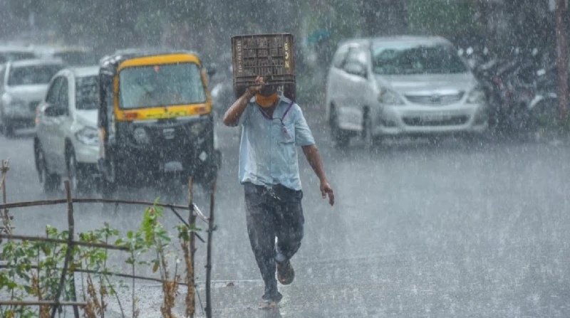 بسبب الطقس السيء.كيف تنهي مشاويرك اليومية بالرغم من الأمطار الغزيرة
