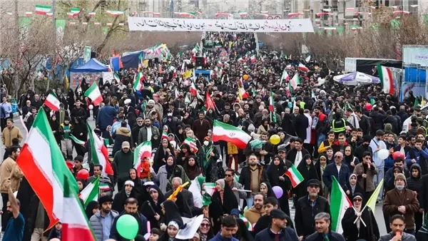 إيران ترفع الحد الأدنى للأجور بأكثر من 60% وسط أزمة معيشية خانقة