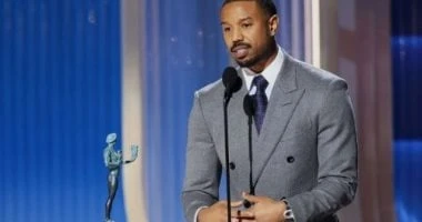 مايكل بي جوردان يعيش لحظة الحلم فى عام فنى استثنائي.. بصوت مرتجف ودموع امتنان