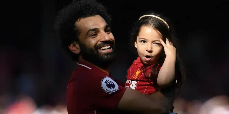 صلاح يعبّر عن صدمته. مكة وكيان في رقصة شعبية