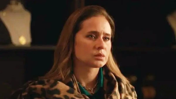 الحلقة نيللى كريم تبدع بالأداء التمثيلي