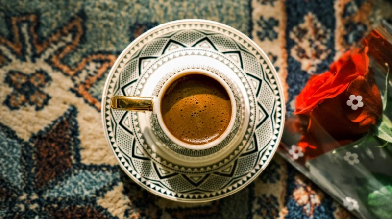 لعشاق القهوة. كيف تستمتع بجرعة الكافيين خلال شهر رمضان