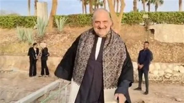 بالجلباب الصعيدي. خالد الصاوي يتألق في حفل افتتاح مهرجان الأقصر للسينما الإفريقية